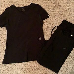 Women’s Cherokee scrubs